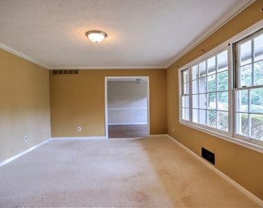 2940 Connie Street - Photo Thumbnail 5