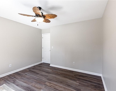 6080 Stone Wood Drive Nw - Photo Thumbnail 16