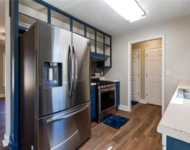 6080 Stone Wood Drive Nw - Photo Thumbnail 5