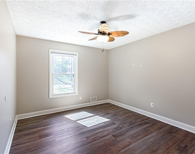 6080 Stone Wood Drive Nw - Photo Thumbnail 18