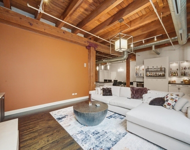 1727 S Indiana Avenue - Photo Thumbnail 5