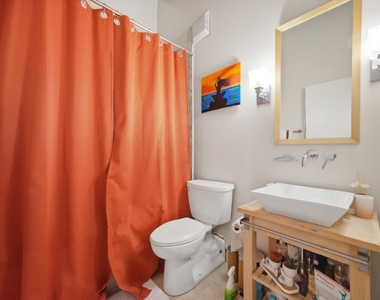 1727 S Indiana Avenue - Photo Thumbnail 10