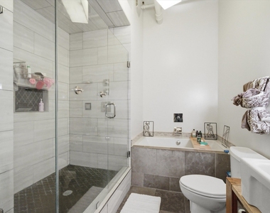 1727 S Indiana Avenue - Photo Thumbnail 12
