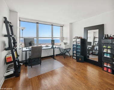 655 W Irving Park Road - Photo Thumbnail 10