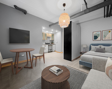 604 W Addison Street - Photo Thumbnail 4