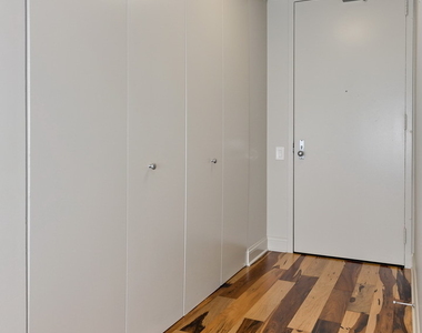 30 E Huron Street - Photo Thumbnail 1