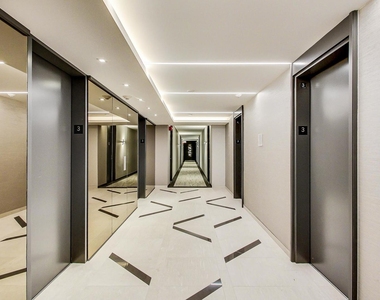 2800 N Lake Shore Drive - Photo Thumbnail 2