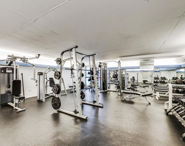 2800 N Lake Shore Drive - Photo Thumbnail 17