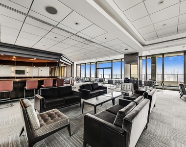 2800 N Lake Shore Drive - Photo Thumbnail 19