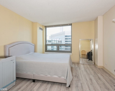 440 N Wabash Avenue - Photo Thumbnail 7