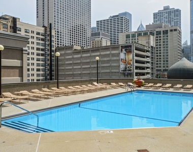 10 E Ontario Street - Photo Thumbnail 16