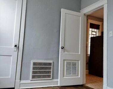 6719 S Sangamon Street - Photo Thumbnail 11