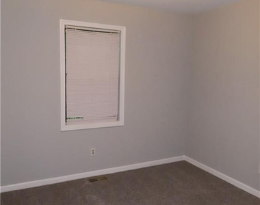 5581 Windwood Road - Photo Thumbnail 12