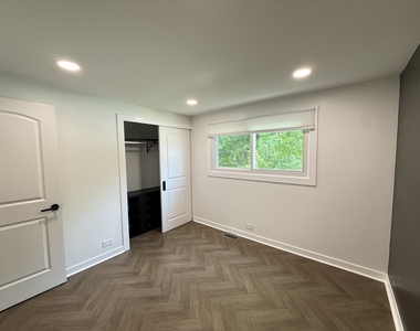 2305 N Williamsburg Street - Photo Thumbnail 10