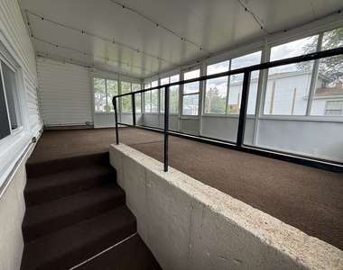 2305 N Williamsburg Street - Photo Thumbnail 17