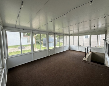 2305 N Williamsburg Street - Photo Thumbnail 18