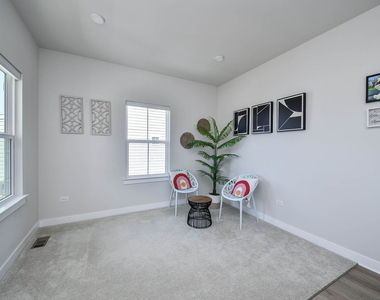 328 Carole Street - Photo Thumbnail 6