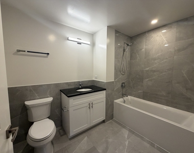 952 W Carmen Avenue - Photo Thumbnail 16
