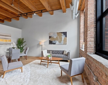 153 W Ohio Street - Photo Thumbnail 2