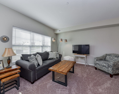 1026 Kilbery Lane - Photo Thumbnail 3