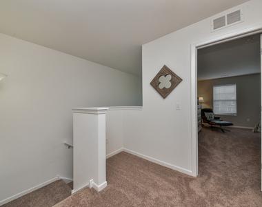 1026 Kilbery Lane - Photo Thumbnail 16