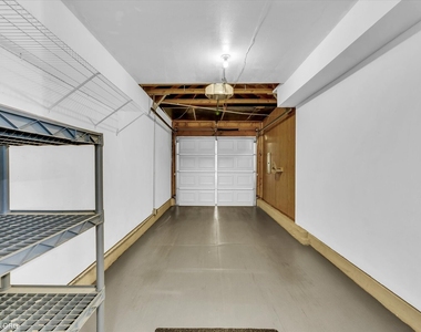436 Yorktown Court - Photo Thumbnail 14