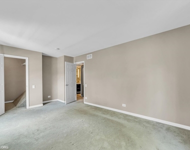 436 Yorktown Court - Photo Thumbnail 12