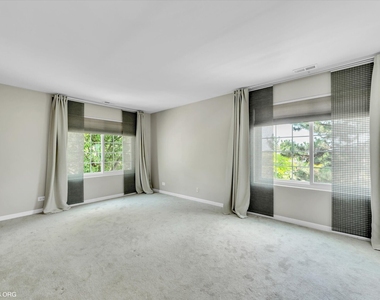 436 Yorktown Court - Photo Thumbnail 11