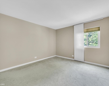 436 Yorktown Court - Photo Thumbnail 13