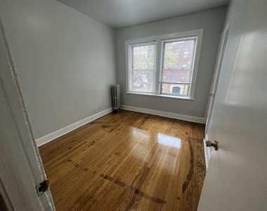 6802 S Clyde Avenue - Photo Thumbnail 3