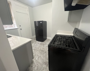 6802 S Clyde Avenue - Photo Thumbnail 5