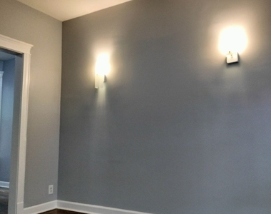 6719 S Sangamon Street - Photo Thumbnail 2