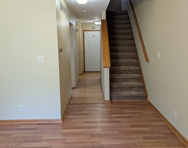 262 Sunset Boulevard - Photo Thumbnail 9