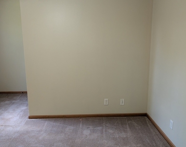 262 Sunset Boulevard - Photo Thumbnail 21