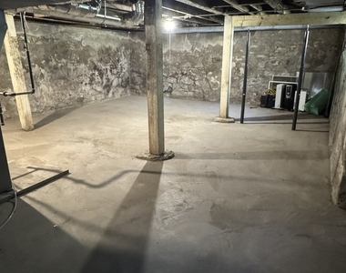 720 E 14th Street - Photo Thumbnail 9