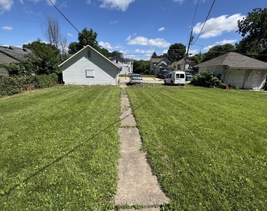 720 E 14th Street - Photo Thumbnail 10