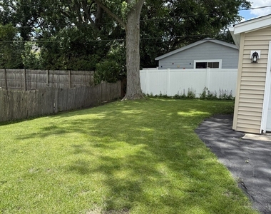 850 S Hillside Avenue - Photo Thumbnail 14