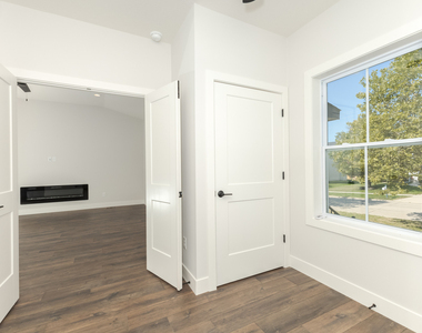 1613 Belclare Road - Photo Thumbnail 6