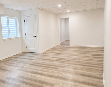 32000 Savannah Drive - Photo Thumbnail 27
