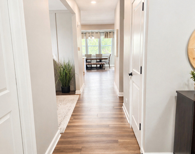 32000 Savannah Drive - Photo Thumbnail 8