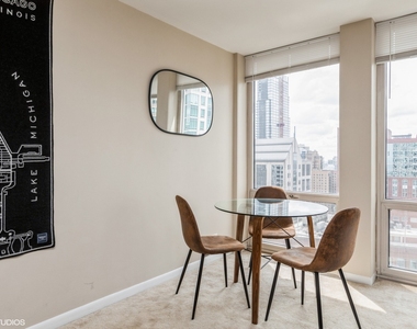 111 E Chestnut Street - Photo Thumbnail 3