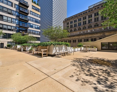 130 S Canal Street - Photo Thumbnail 17