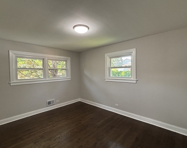 2036 Lake Avenue - Photo Thumbnail 8