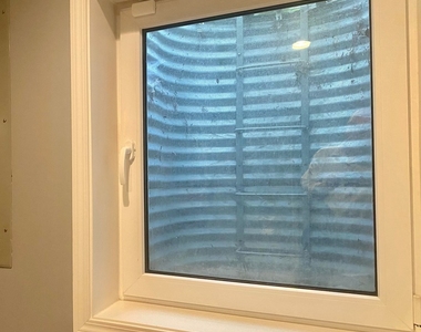 1501 Stonegate Manor - Photo Thumbnail 15