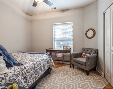 4453 N Magnolia Avenue - Photo Thumbnail 11