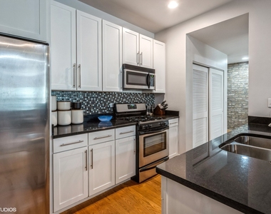4453 N Magnolia Avenue - Photo Thumbnail 5
