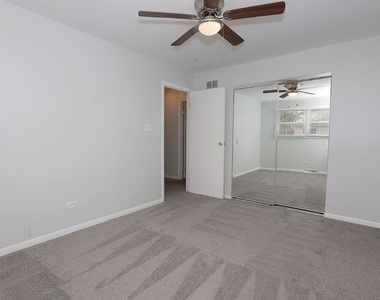 6024 Aspen Lane - Photo Thumbnail 18