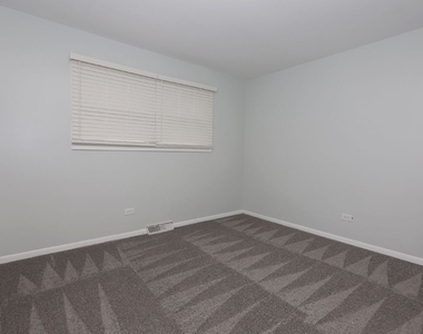 6024 Aspen Lane - Photo Thumbnail 22
