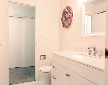 6024 Aspen Lane - Photo Thumbnail 13
