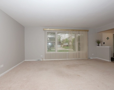 6024 Aspen Lane - Photo Thumbnail 3